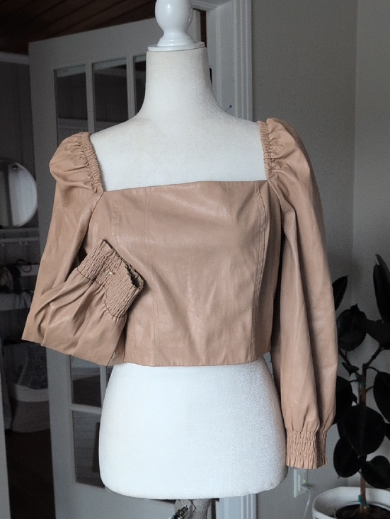 7 For All Mankind Tops - 7 For All Mankind Vegan Leather Corse Crop Top Puff Long Sleeve Large